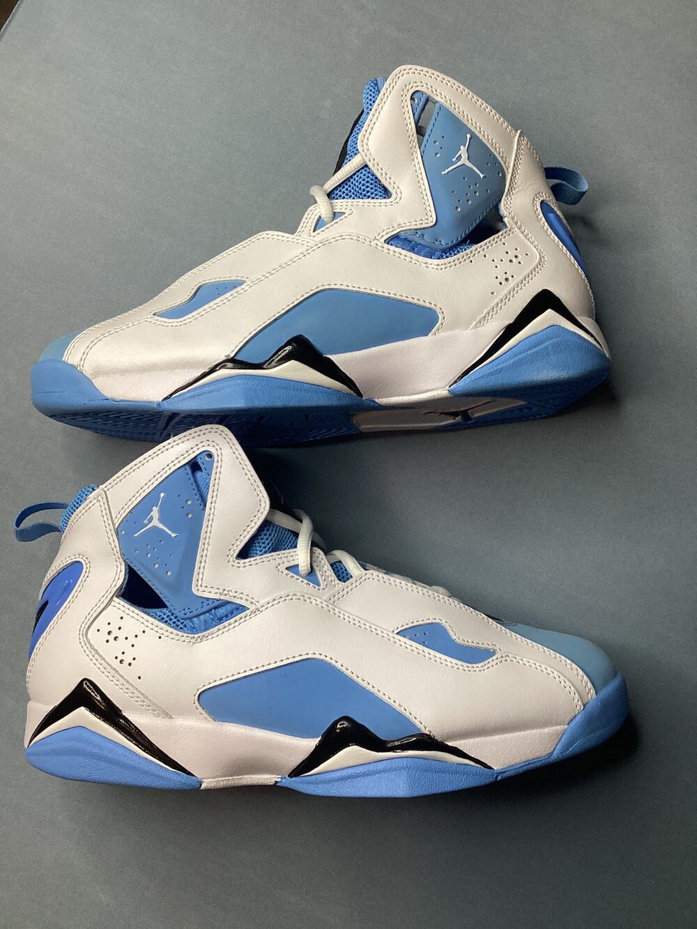 Preowned Jordan flight like new size 8 men no box